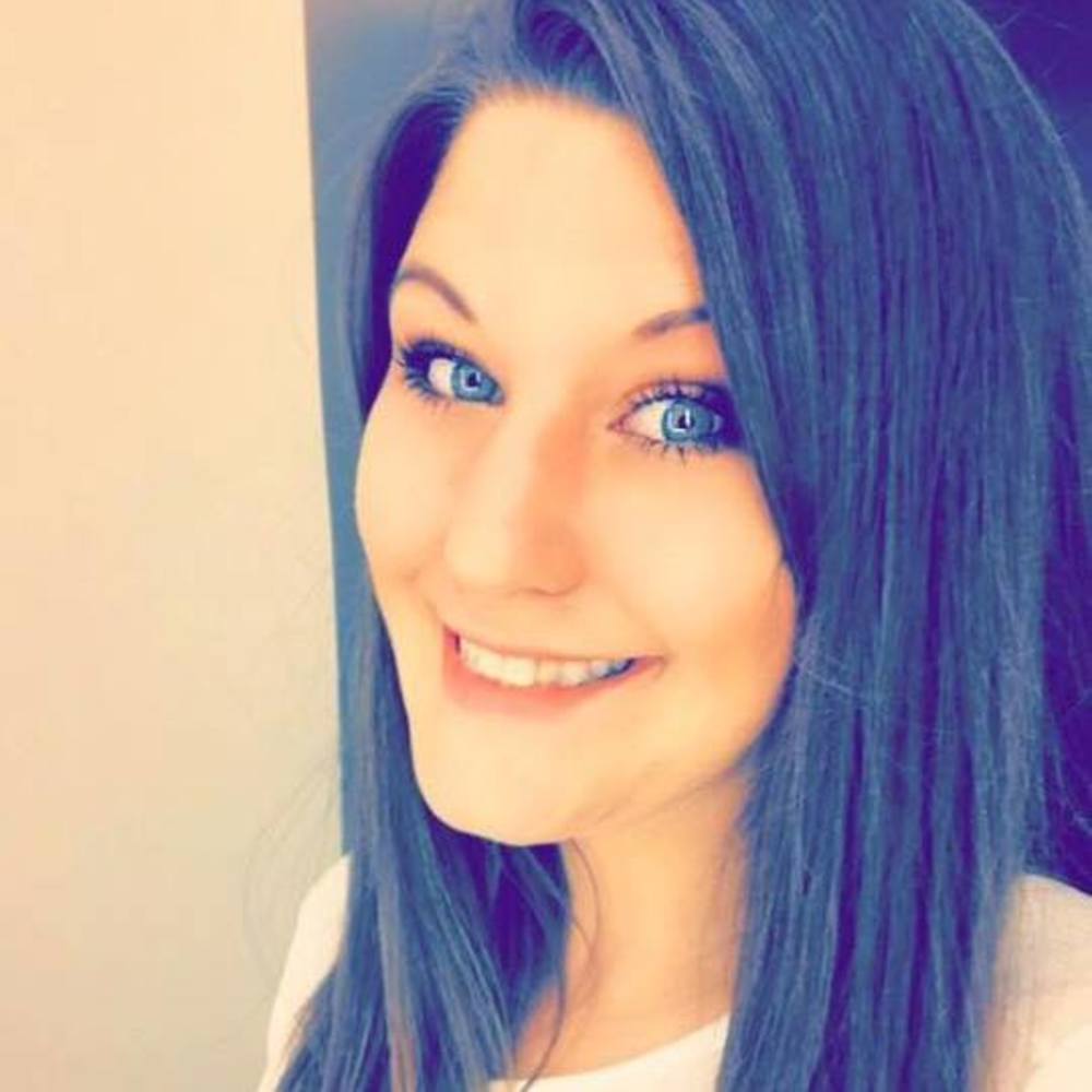 Meet your Posher, Izzy